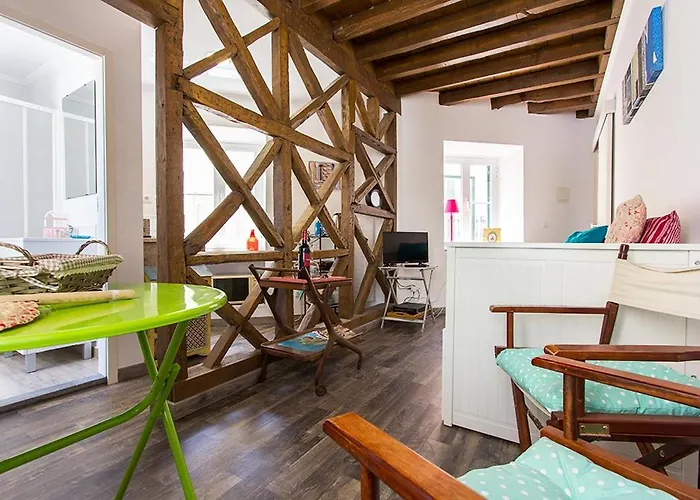 Διαμέρισμα Madragoa - *