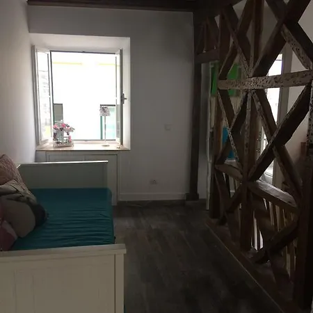 Apartmán Madragoa - *